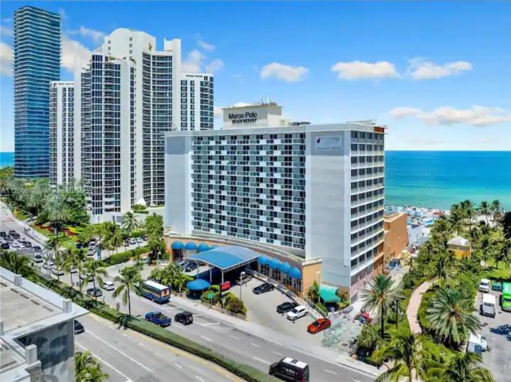 סאני איילס ביץ' Entire Condo In Sunny Isles מראה חיצוני תמונה